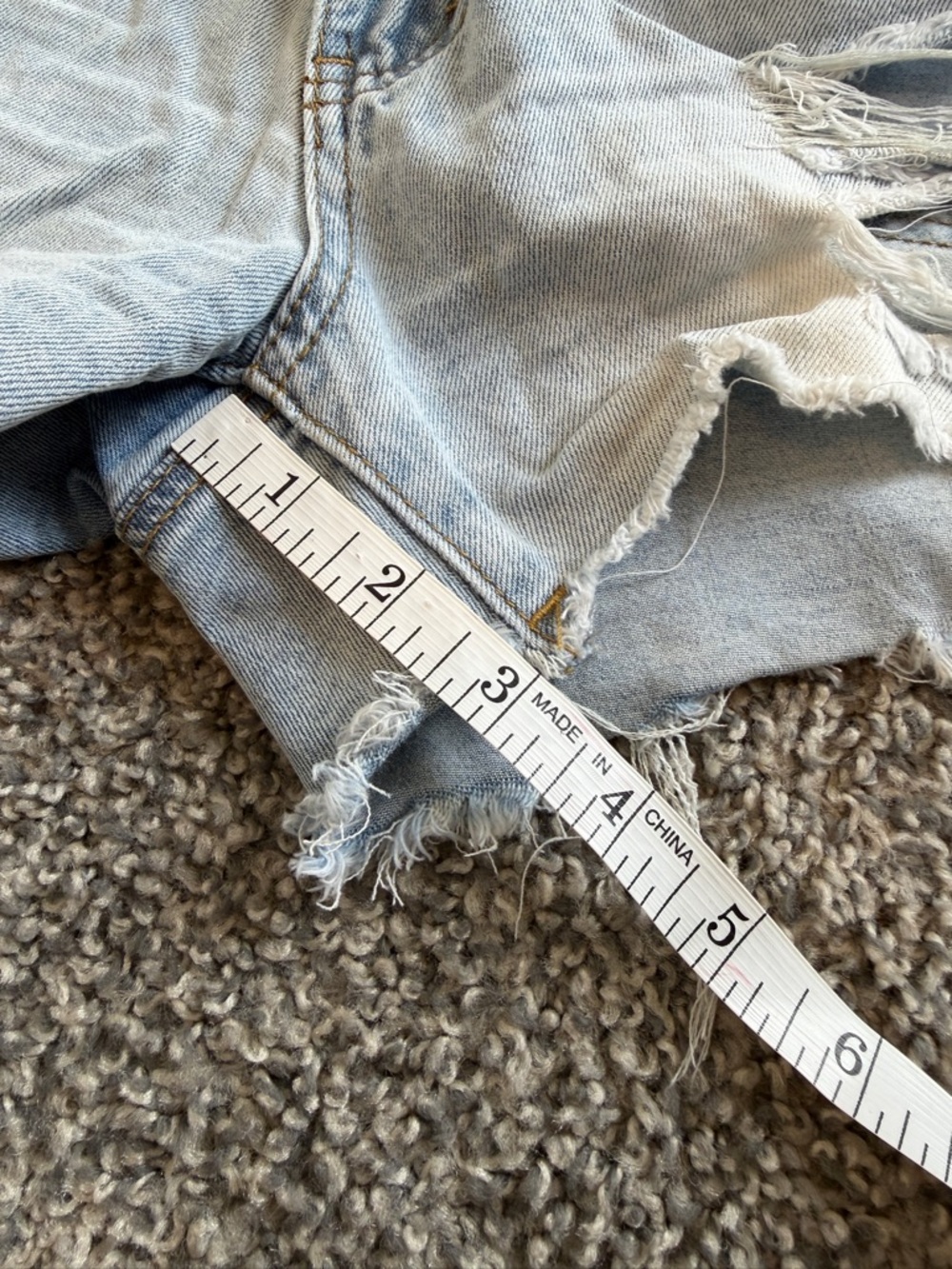 DGRPI Light Wash Distressed Denim Shorts - Picture 13 of 16